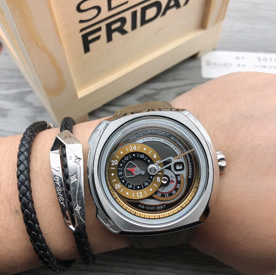 【Authentic Tmall】💰1640! The new version is available in small quantities~~Supports NFC verification! sevenFriday Q Series—Q2/01 🎮 High-grade 316 stainless steel case size: 47mmx47mm Brand new seven Friday independent style Sevenfriday is born! 🎮Each watch is tested for waterproofing before shipment.